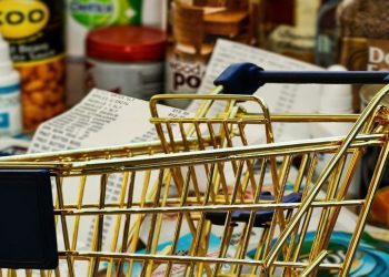 美國7月零售額連續兩月增長 消費支出展現韌性但通脹壓力隱現