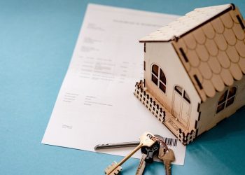 美國抵押貸款利率降至三年低點