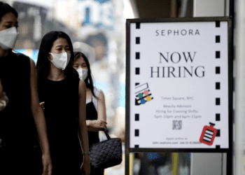 美國本土工人就業增長 外國出生工人就業下降