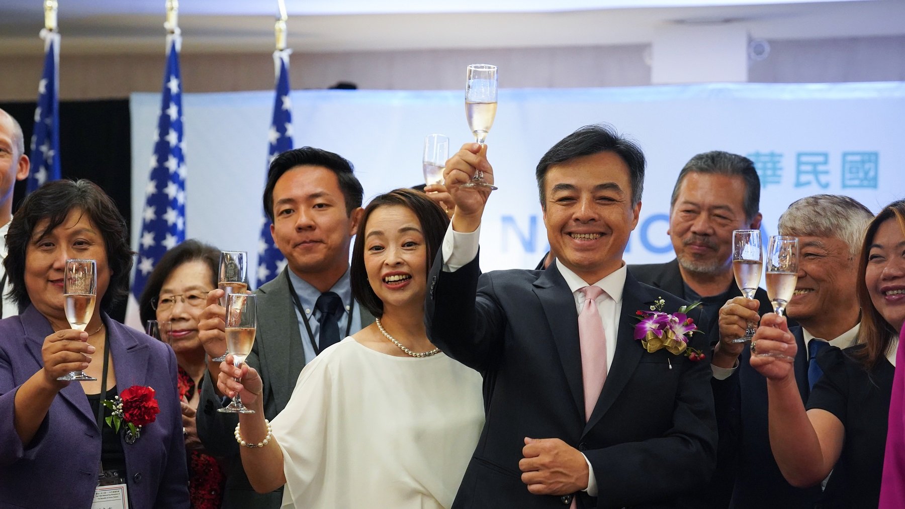 駐舊金山辦事處8日舉辦國慶酒會，慶祝中華民國114年國慶。（天宇/希望之聲）