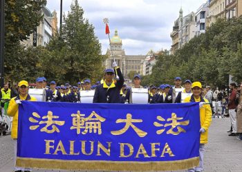 圖片報導：法輪功學員布拉格集會遊行反迫害