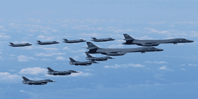 【俄烏戰爭】美陸軍部長在阿聯酋與俄方秘密會談 推動烏俄和平方案繼續磋商