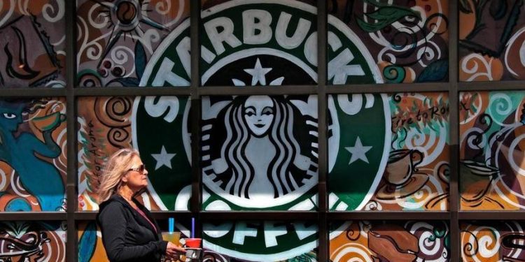 星巴克以40億美元的價格將中國業務的控股權出售給博裕資本 股價暴跌12%