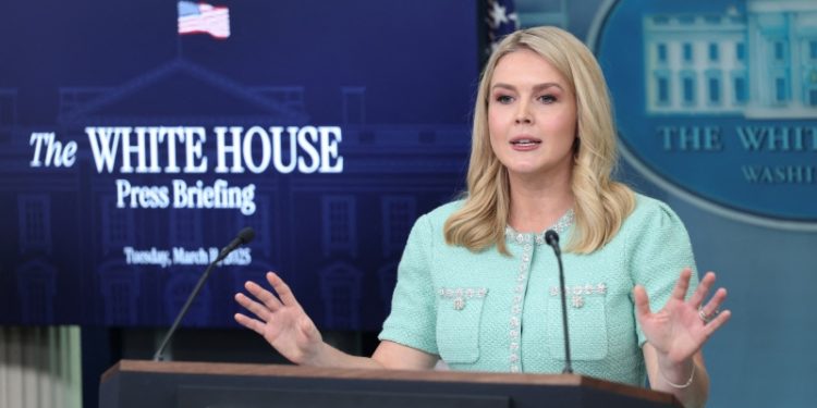 白宮稱川普承諾向許多美國人發放2000美元的關稅紅利