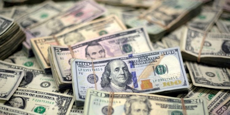 美國前十大富翁今年財富共增加近7000億美元