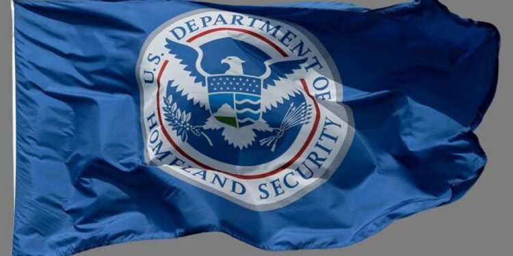 美國國土安全部將目標對準依賴政府福利的移民