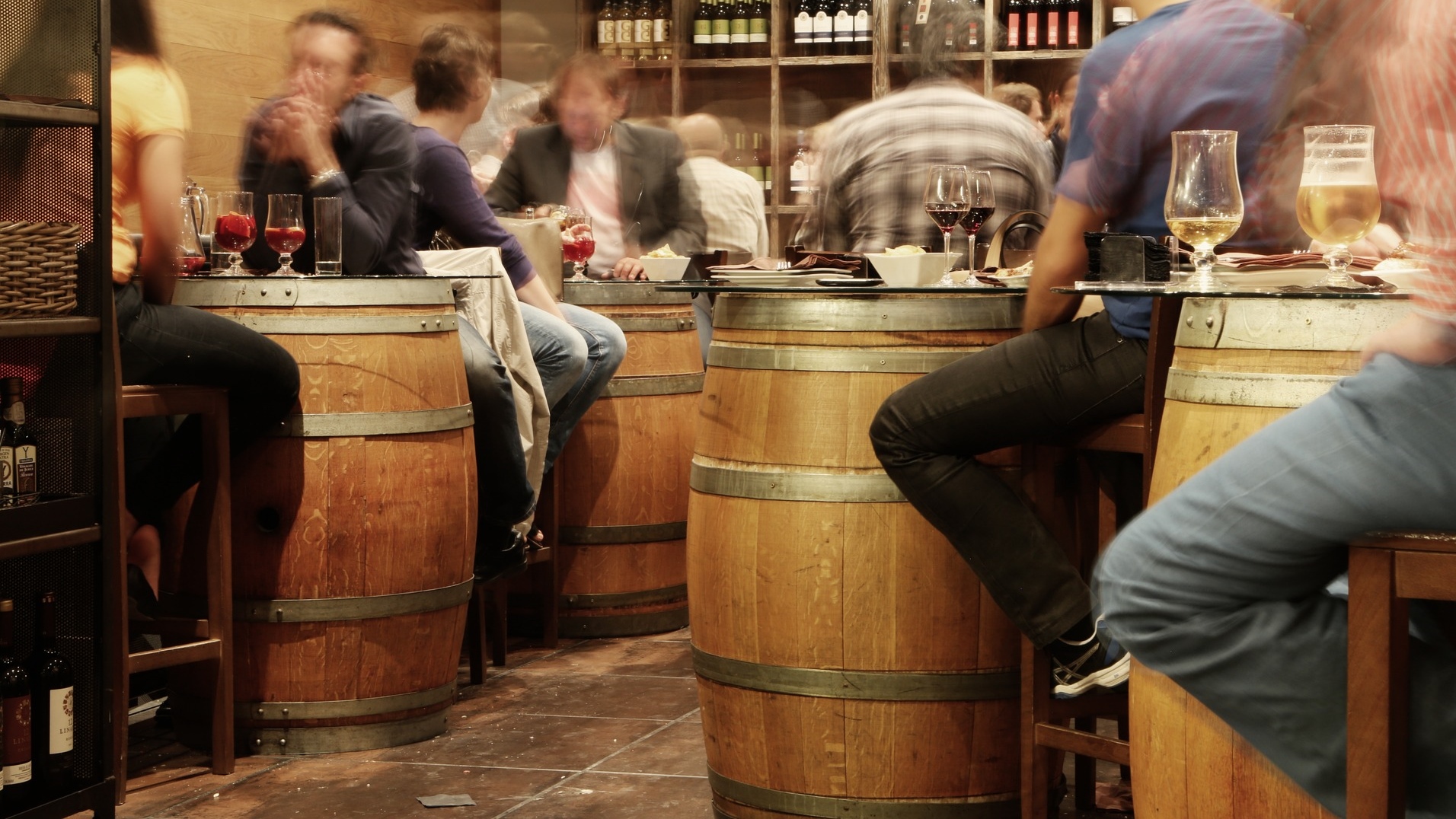 通常餐巾紙越多，酒吧就越受當地人歡迎（圖片來源：Pixabay）