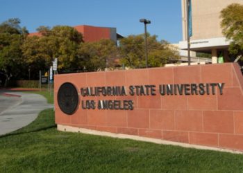 取消「平權」後 美國頂尖高校招生轉向經濟多樣性