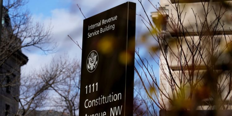 國會通過新法要求美國國稅局透明披露稅務計算過程：納稅人將可質疑 IRS 錯誤通知