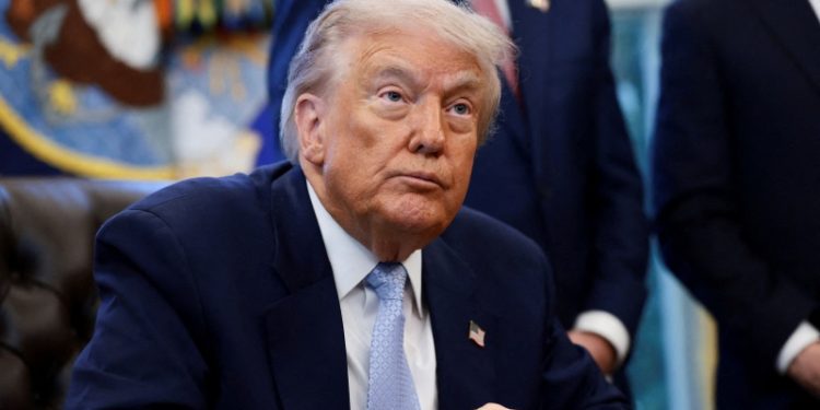 川普政府招千名專家組“科技部隊” 聯手科技巨頭推動AI