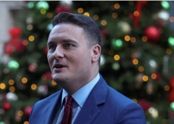 流感肆虐遭遇醫生罷工 英國國家健康服務雪上加霜