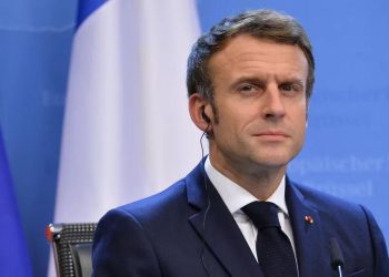 馬克龍未雨綢繆？法國啟動建造新一代航母計畫