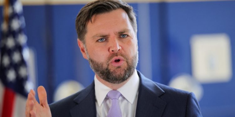 馬斯克預測：萬斯將接棒川普 任兩屆美國總統