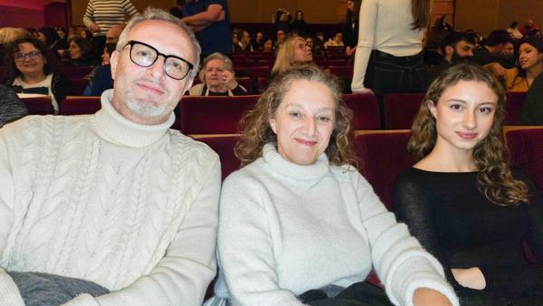 2026年1月24日晚，IT公司經理Sergio Grippa攜太太Rossella Consoli及女兒Linda Grippa，一同觀賞了神韻紐約藝術團在米蘭阿爾欽博第劇院的第十三場演出（圖片來源：Massimo Marcon／大紀元）