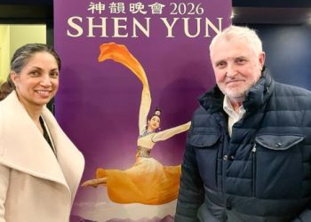 斯托克觀眾中國新年觀神韻 贊中華傳統美德啟迪心靈