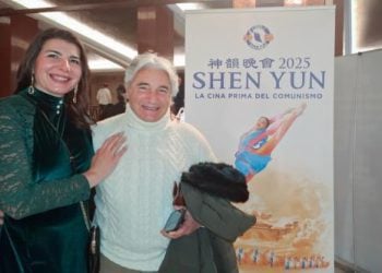 神韻羅馬除夕夜爆滿 神傳文化震撼餘波盪漾