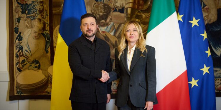 【俄烏戰爭】澤連斯基訪意大利  俄軍大力襲擊烏克蘭 烏方襲擊俄煉油廠等多個重要目標 烏讚揚美國終止豁免對俄石油的制裁