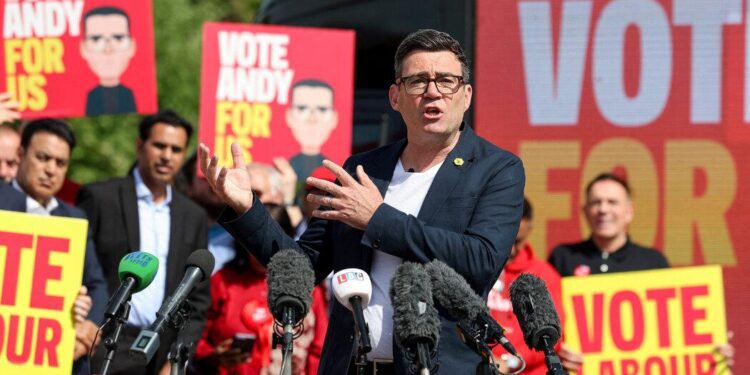 英國新首相呼之欲出 曾會晤中共領事遭“被統戰”質疑