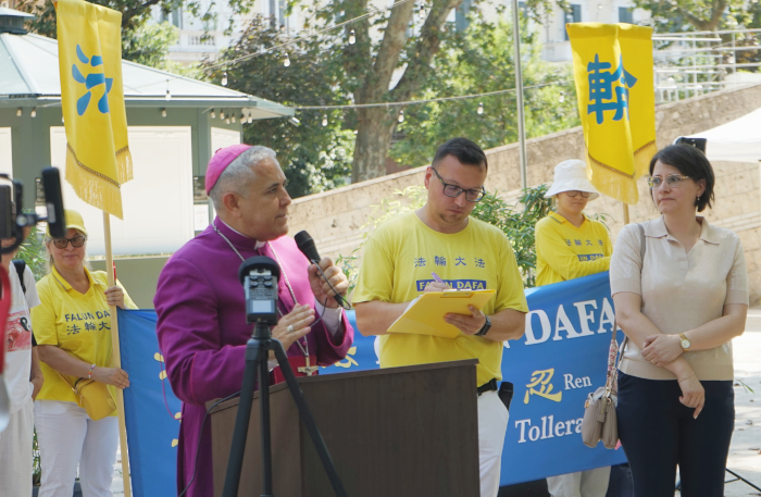 歐洲聖公會教區主教路易斯·米格爾·佩雷亞·卡斯特里利翁蒙席（Monsignor Luis Miguel Perea Castrillón）