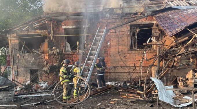 【俄烏戰爭】俄軍中校汽車爆炸喪生 俄攻擊烏多個城市 美中情局局長訪莫斯科受矚目 俄威脅攻擊英軍基地