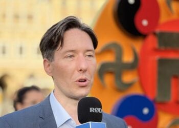 近3千名歐洲各國法輪功學員匯聚布拉格 制止迫害 呼喚正義