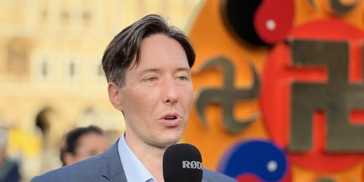 近3千名歐洲各國法輪功學員匯聚布拉格 制止迫害 呼喚正義
